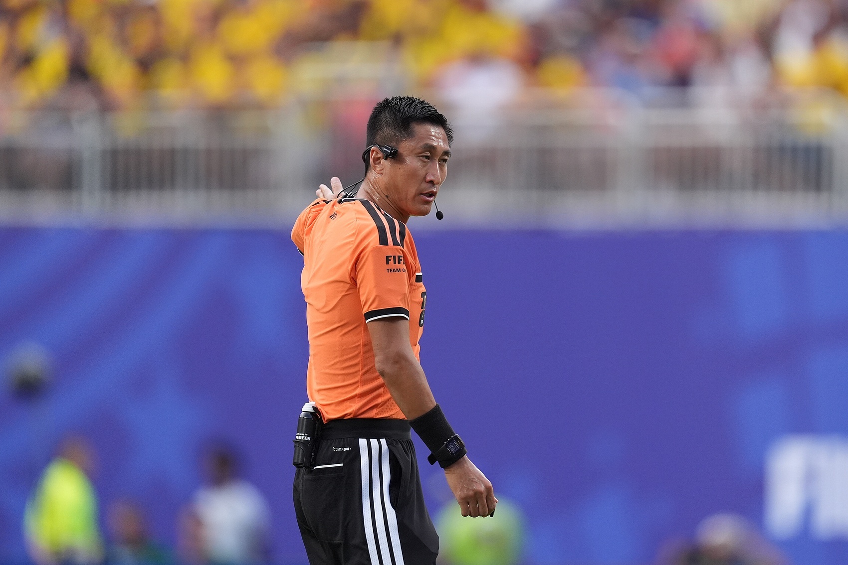 马宁执裁获FIFA+亚足联双重背书，有望再主哨世界杯淘汰赛