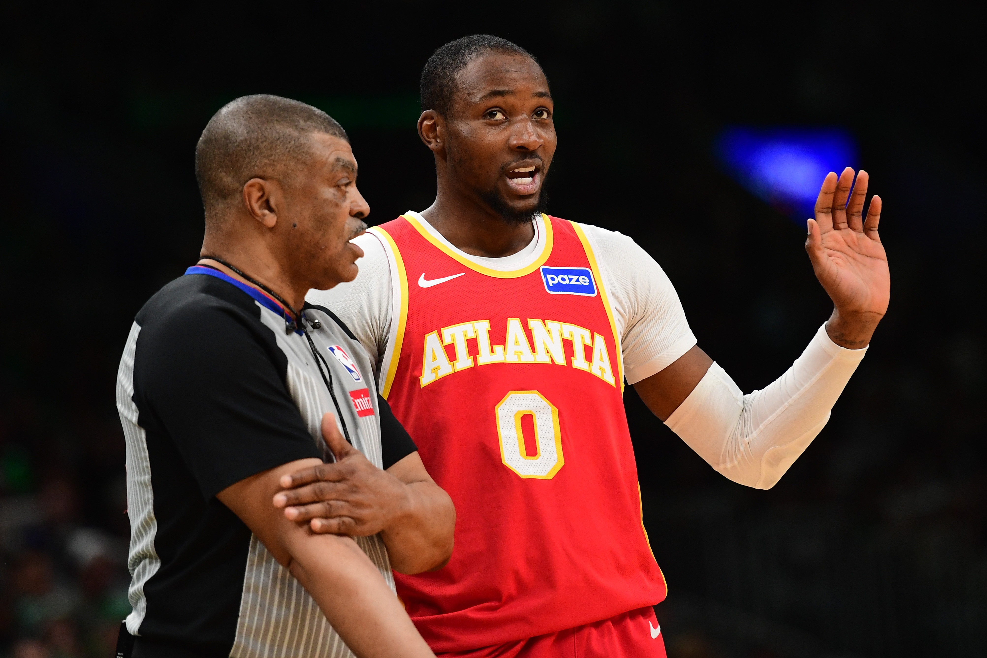 湖人为库明加开出2年2000万报价 年薪追平52号秀波斯特