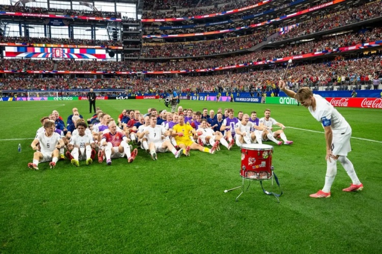 图赫尔赌命右闸,三狮军团搏杀北欧巨人 图赫尔赌命右闸,三狮军团搏杀北欧巨人