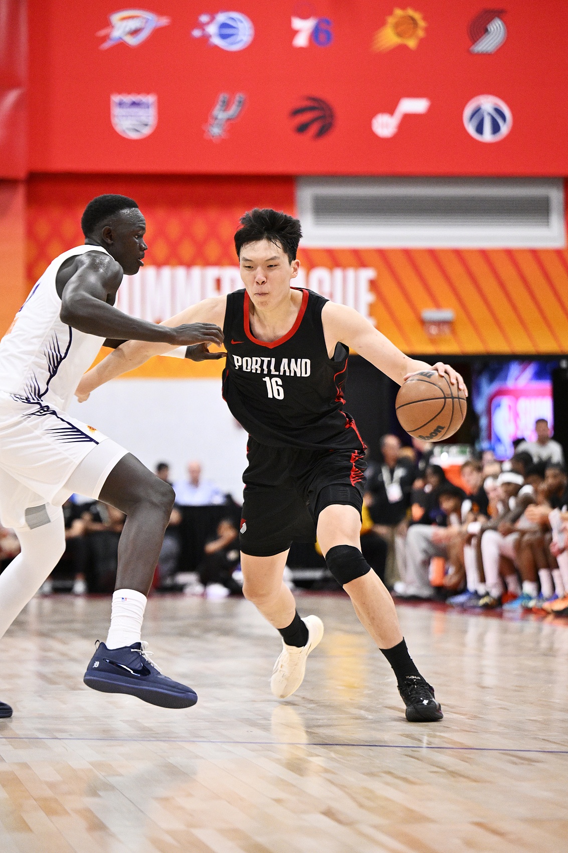 杨瀚森二年级夏联首秀:12+9+4,三分命中率显著提升 杨瀚森二年级夏联首秀:12+9+4,三分命中率显著提升