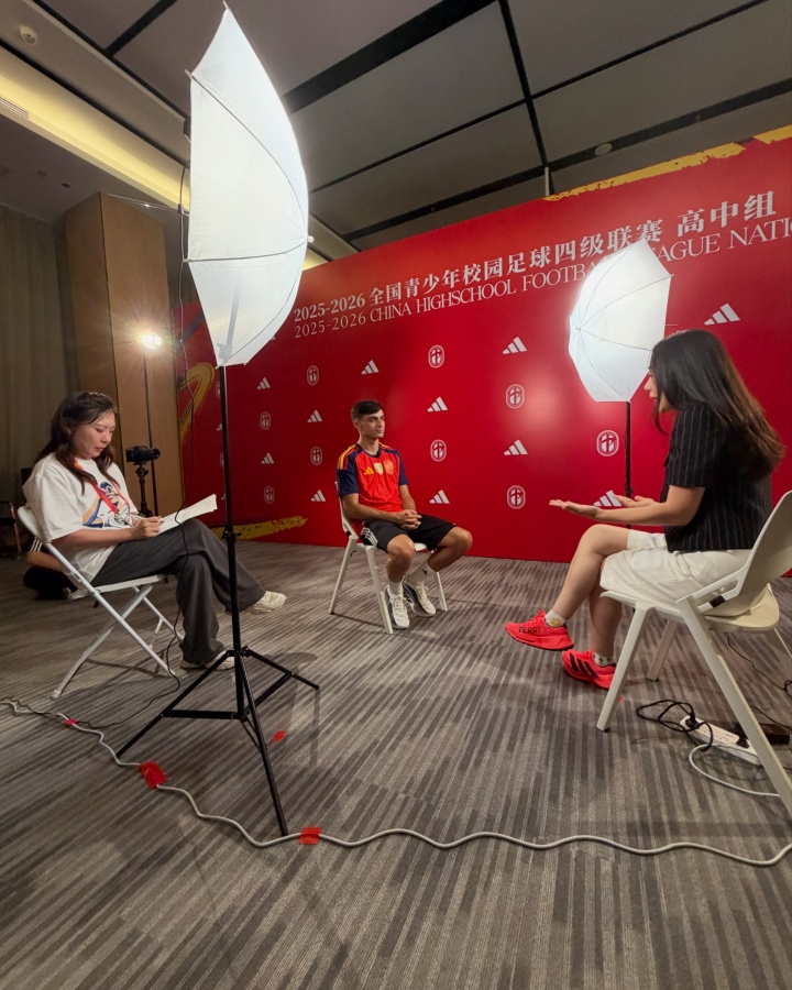 佩德里社媒总结中国行：三站打卡，拼音致谢
