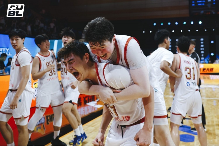 李东奇21分熊俊杰两罚准绝杀 北大83-82逆转延世夺C组第一