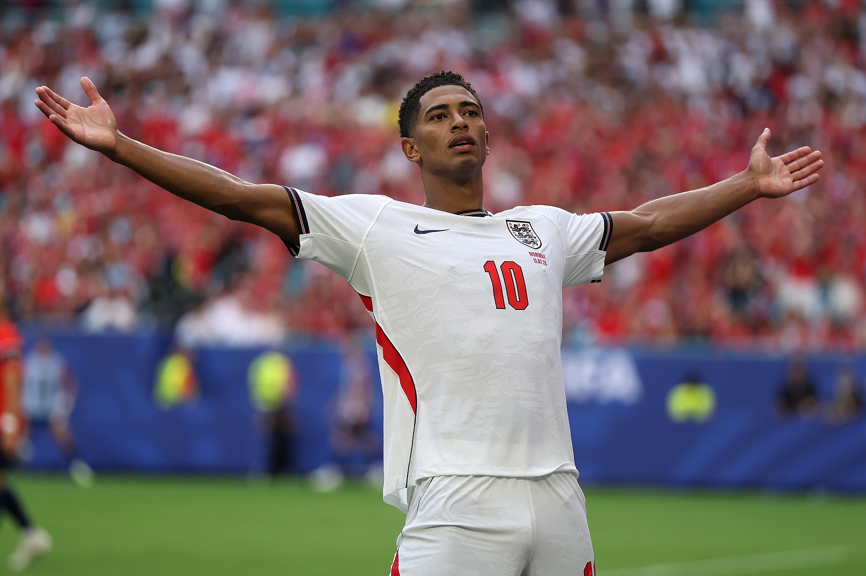 B费21次助攻刷新英超纪录登顶ESPN前腰榜,贝林厄姆第二索博斯洛伊第三 B费21次助攻刷新英超纪录登顶ESPN前腰榜,贝林厄姆第二索博斯洛伊第三