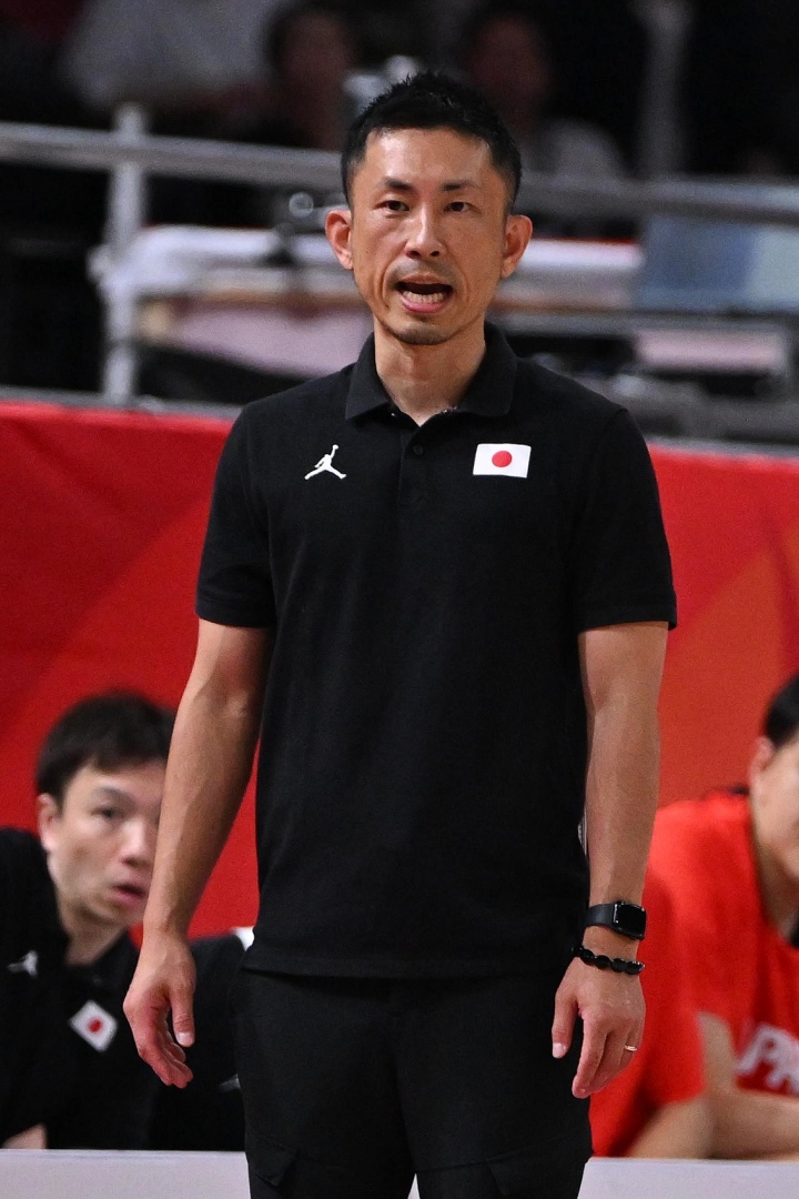 日本男篮主帅：视频剪辑入行&跟锡伯杜多年 现76人录像分析主管